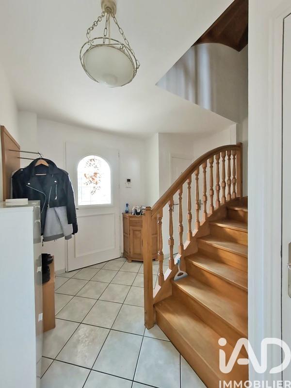 Maison - 195 m² - 9 pièces