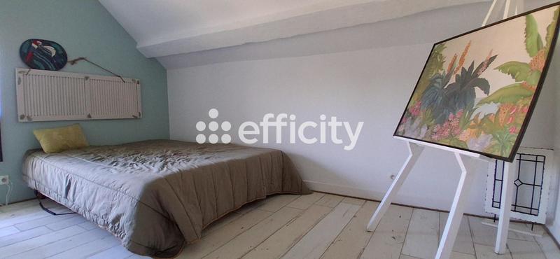 Maison - 343 m² - 11 pièces