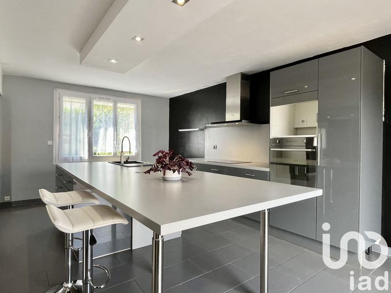 Maison - 121 m² - 5 pièces