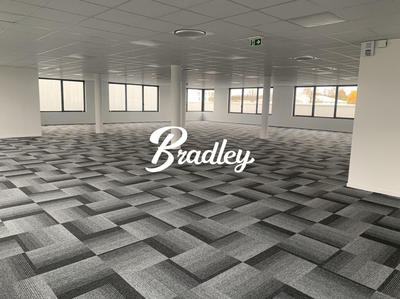 Bureau - 650 m²