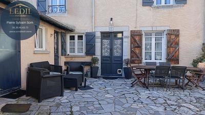 Maison de village - 200 m² - 6 pièces