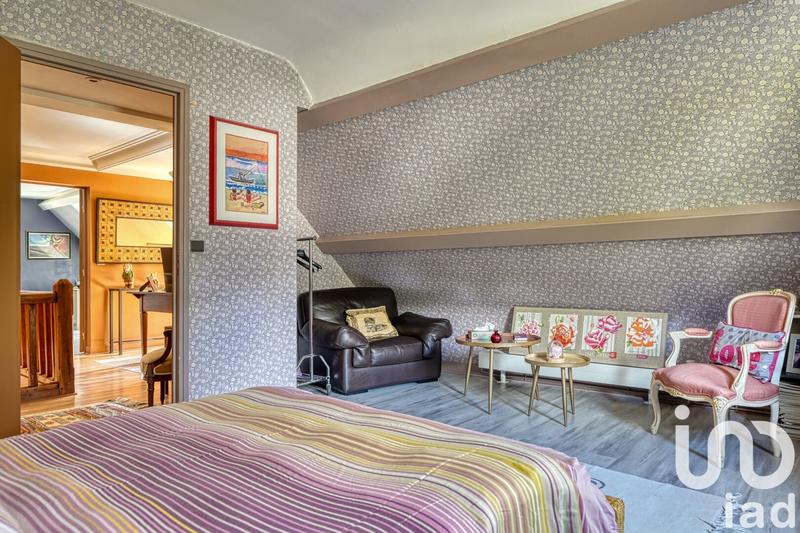 Maison - 175 m² - 6 pièces