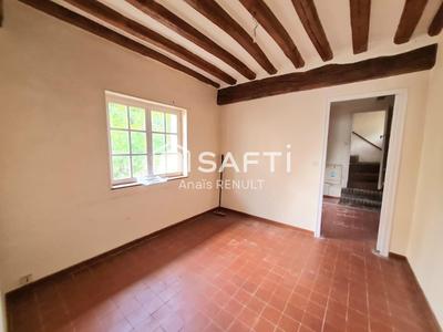 Maison - 90 m² - 5 pièces