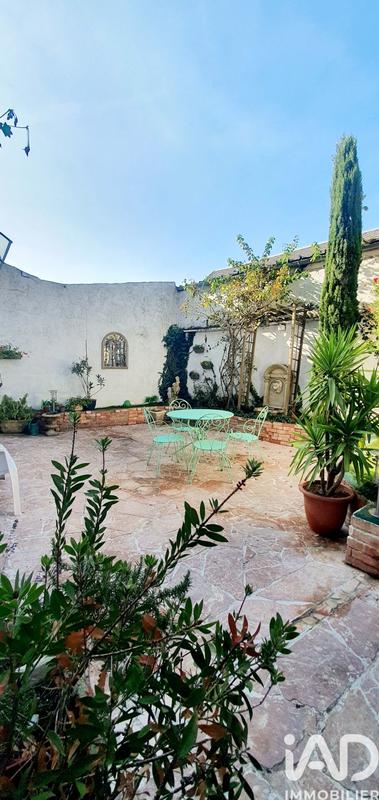 Maison - 250 m² - 10 pièces