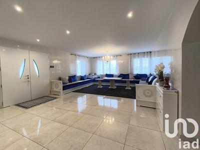 Maison - 195 m² - 7 pièces