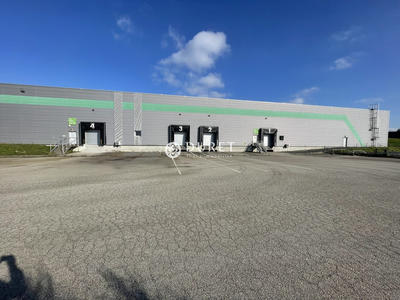 Local d'activités - 3 500 m²