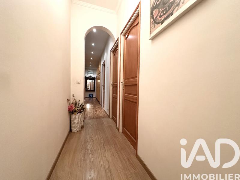 Maison - 200 m² - 7 pièces