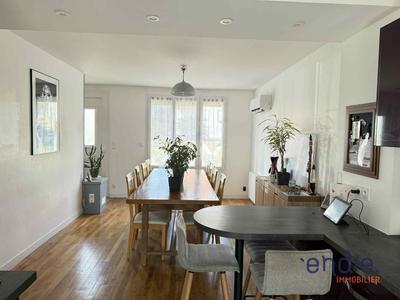 Maison - 100 m² - 4 pièces