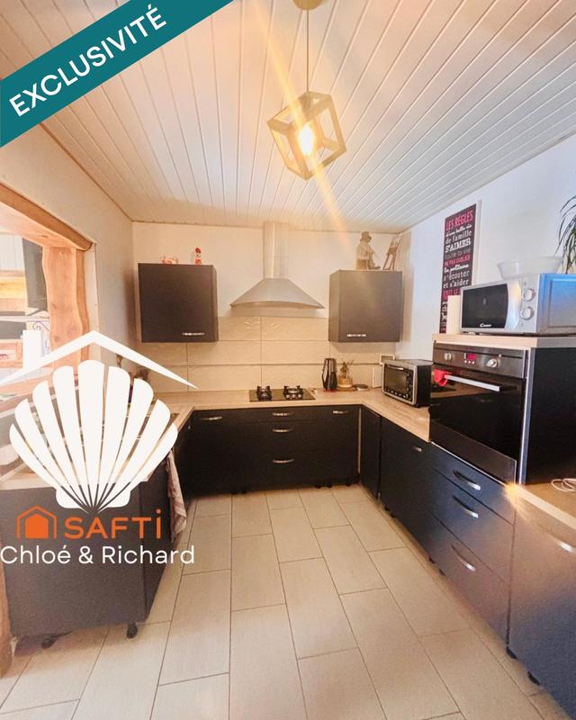 Maison - 180 m² - 8 pièces