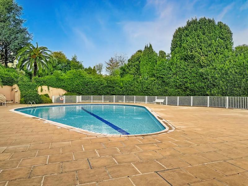 Appartement - 180 m² - 4 pièces