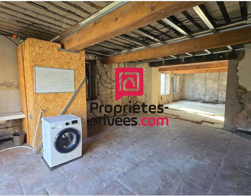 Maison - 270 m² - 8 pièces