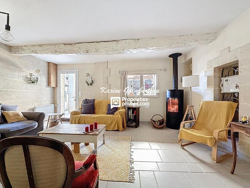 Maison - 210 m² - 8 pièces