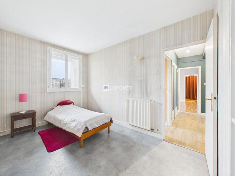 Appartement - 87 m² - 5 pièces