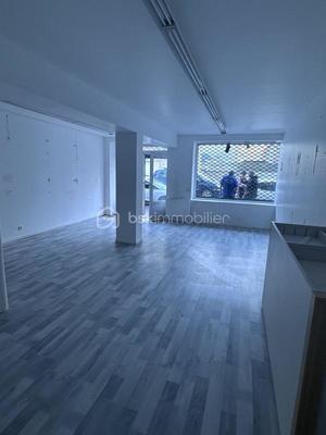 Bureau - 80 m² - 3 pièces