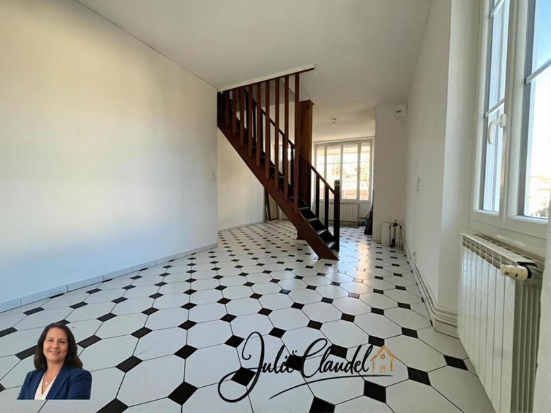 Maison - 151 m² - 7 pièces