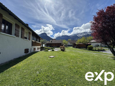 Maison - 182 m² - 7 pièces