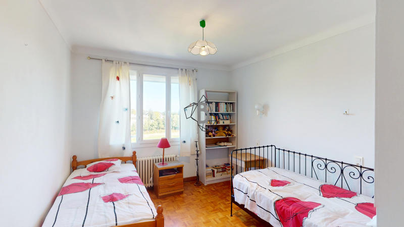 Maison - 167 m² - 7 pièces