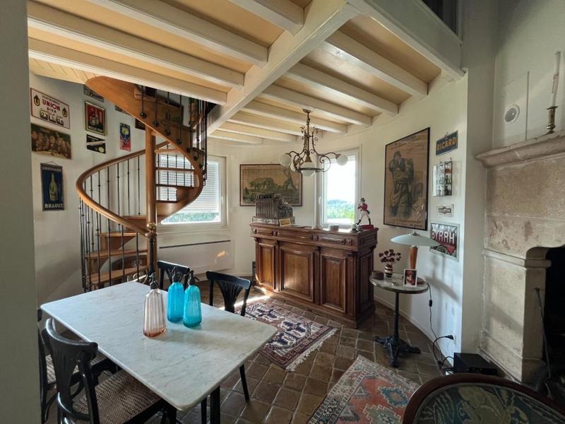 Maison - 152 m² - 6 pièces