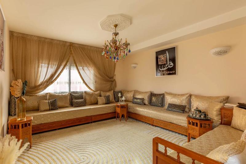 Maison - 182 m² - 7 pièces