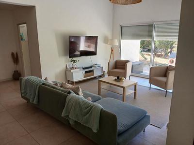 Maison - 230 m² - 8 pièces