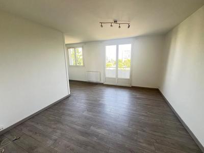 Appartement - 64 m² - 4 pièces