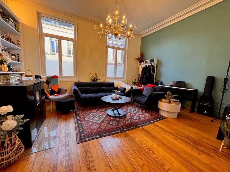 Maison bourgeoise - 270 m² - 7 pièces