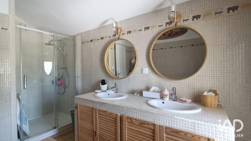 Maison - 193 m² - 6 pièces