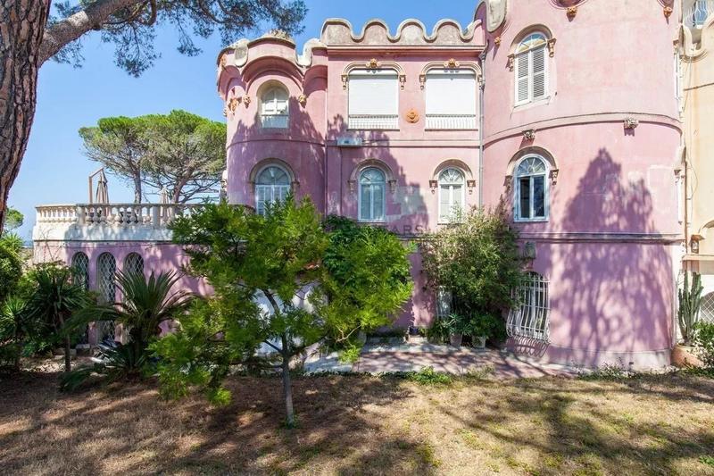 Appartement - 150 m² - 5 pièces