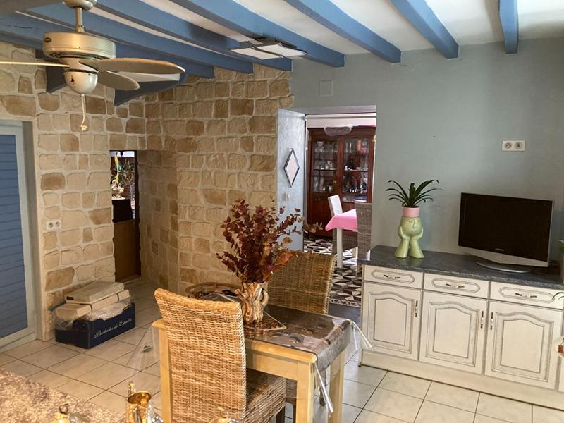 Maison - 200 m² - 6 pièces