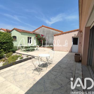 Maison - 181 m² - 8 pièces