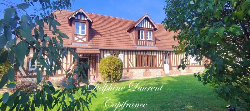 Maison traditionnelle - 232 m² - 7 pièces