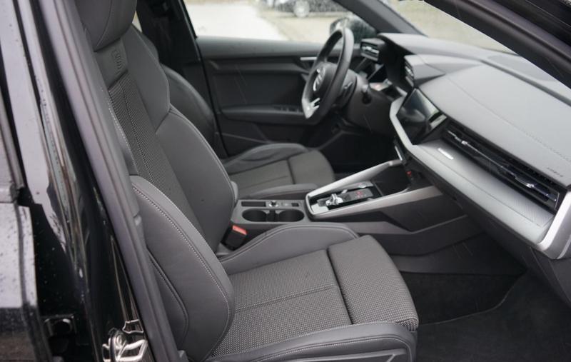 Audi A3 sportback 45 TFSIe s-Line 245 Hybride Rechargeable / Matrix Led Méplat Audi Sound System Jantes 18"