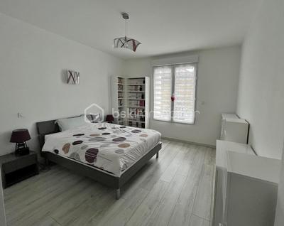 Loft - 109 m² - 5 pièces