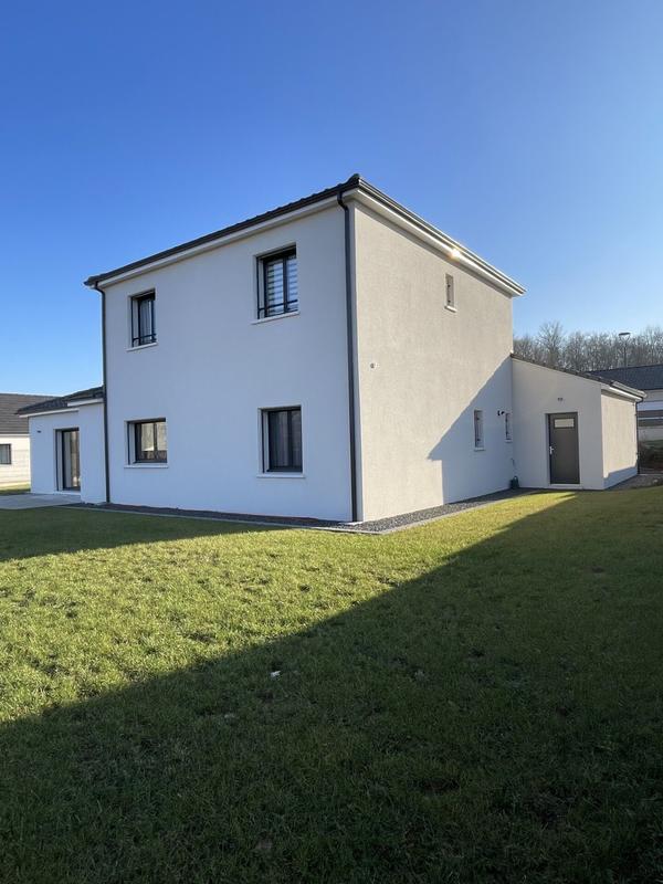 Maison - 143 m² - 7 pièces