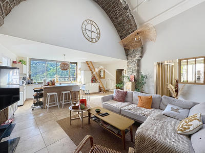 Maison - 145 m² - 5 pièces