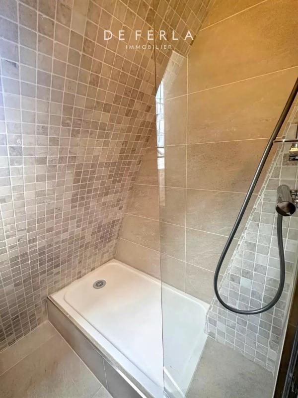 Studio - 12 m² - 1 pièce