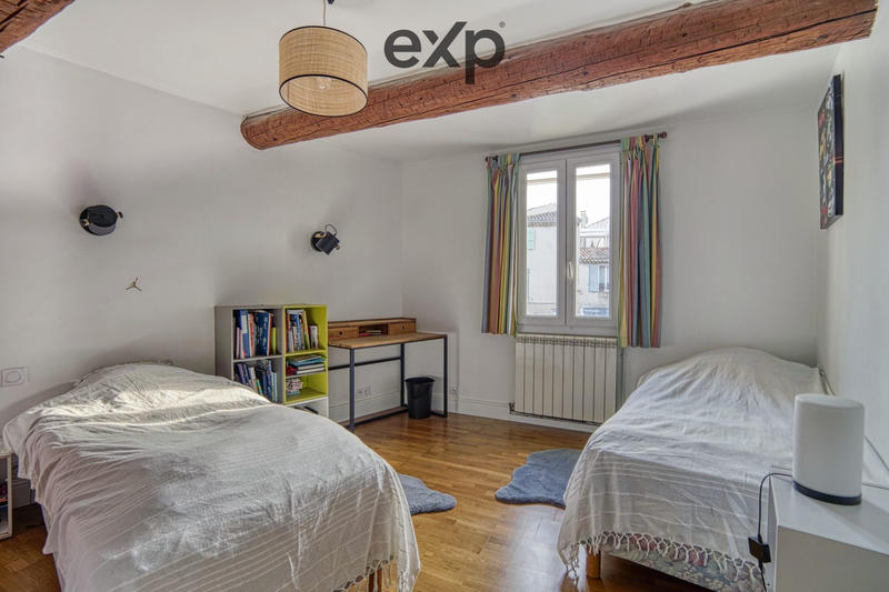 Maison - 140 m² - 7 pièces