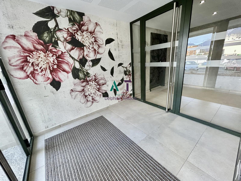 Appartement - 84 m² - 4 pièces