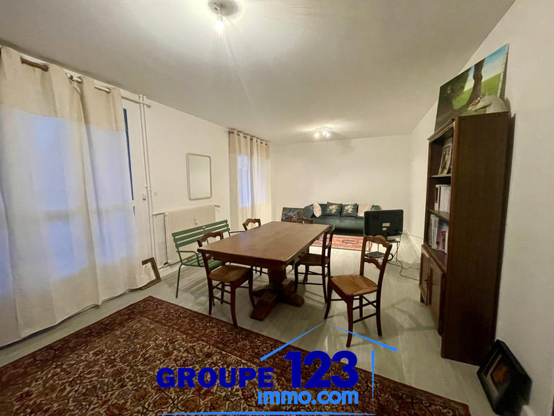 Appartement - 85 m² - 3 pièces