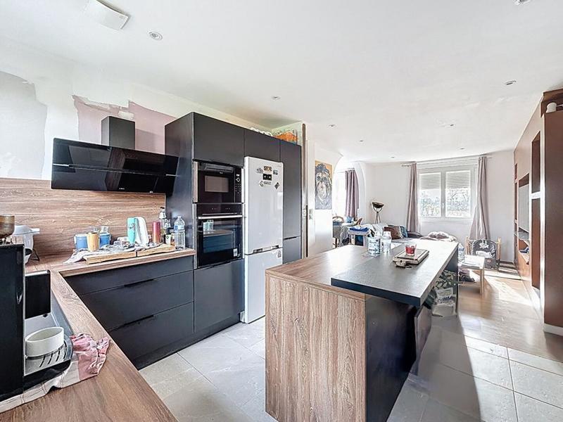 Appartement - 72 m² - 3 pièces