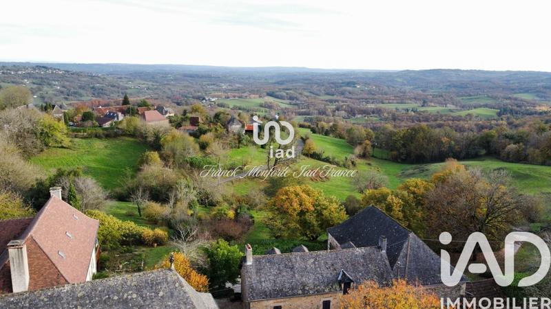 Maison - 240 m² - 8 pièces