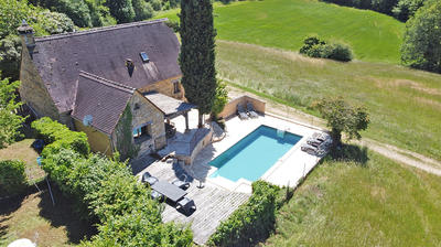 Maison - 403 m² - 18 pièces