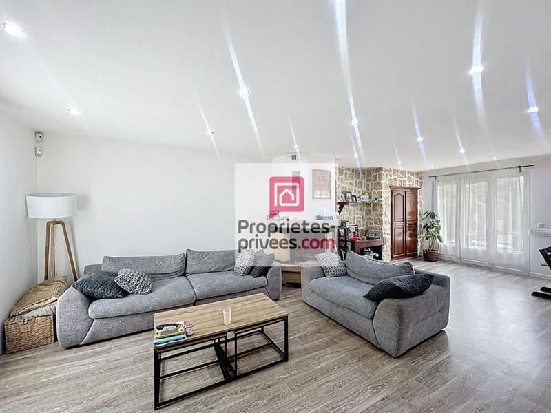 Maison - 170 m² - 9 pièces