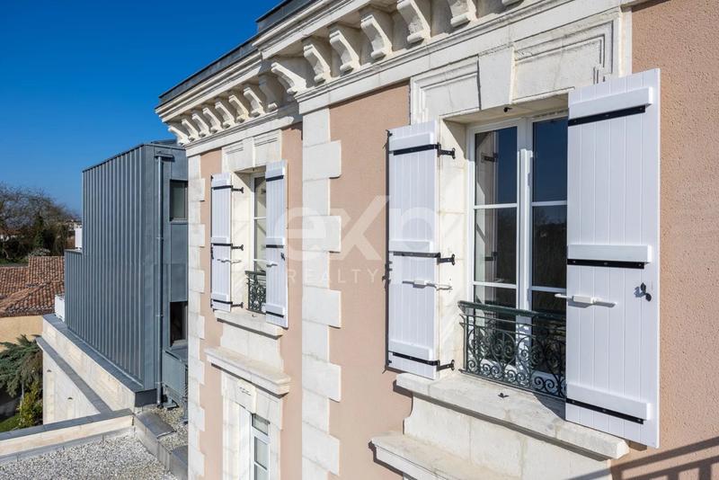 Appartement - 104 m² - 4 pièces