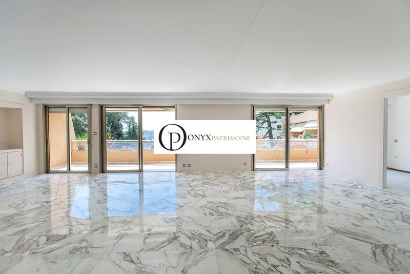 Appartement - 153 m² - 4 pièces