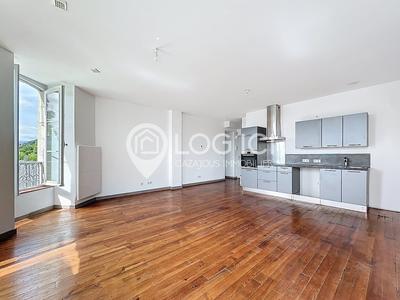 Appartement - 69 m² - 3 pièces