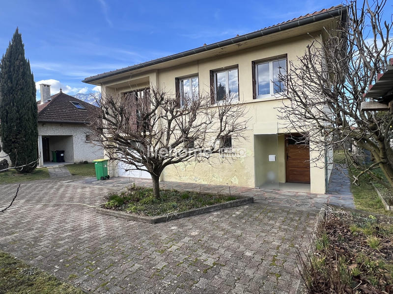 Maison - 101 m² - 6 pièces