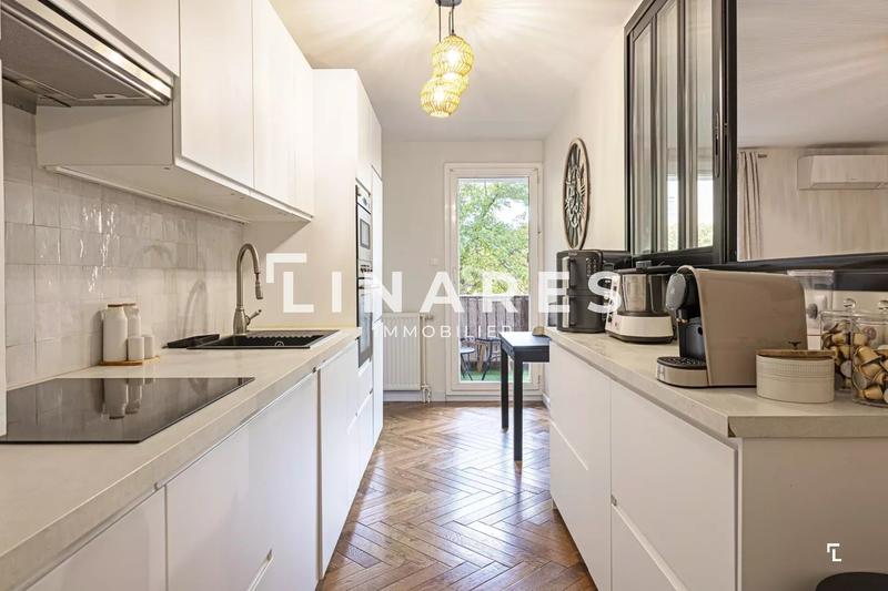 Appartement - 90 m² - 4 pièces