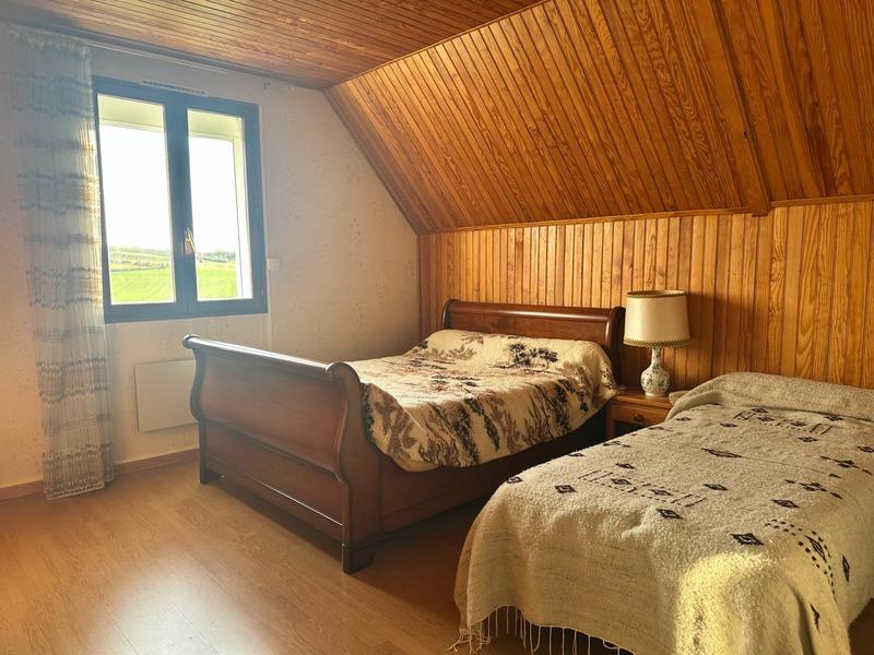 Maison - 179 m² - 9 pièces