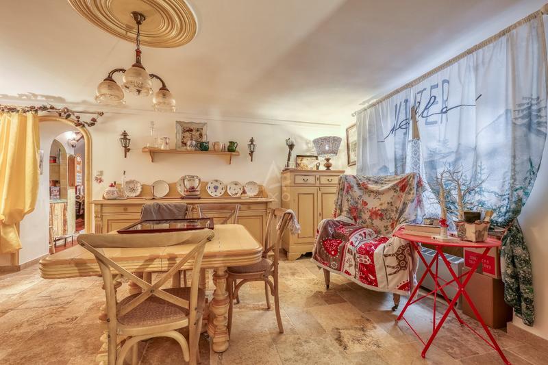 Viager - Maison - 316 m² - 8 pièces